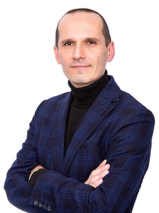 dr Radosław Tyrała