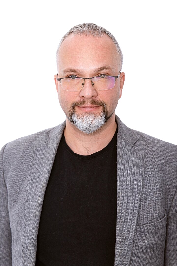 dr Rafał Olszowski
